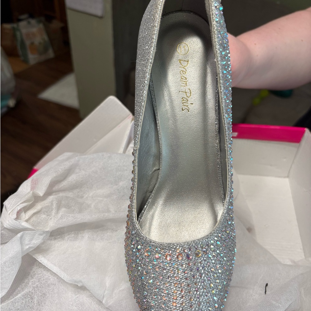 Dream Pairs Sparkling Silver Heels